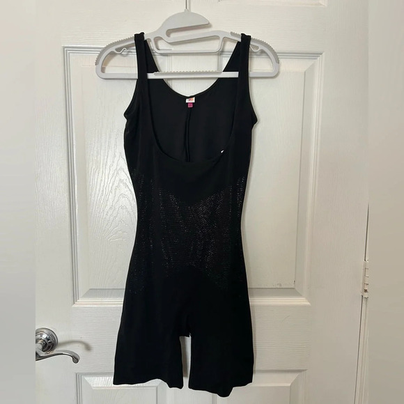 SPANX Star Power Open Bust Body Suit - Picture 2 of 5